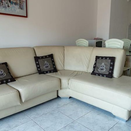Top Floor Apartment Santa Barbara Ница Екстериор снимка